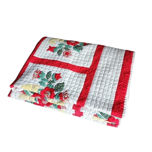 1940s HANDMADE Floral Basket Appliqué Quilt Red Sashing Americana 98x65